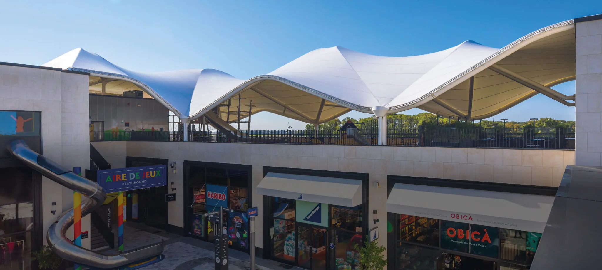 Mcarthurglen Portada Webb