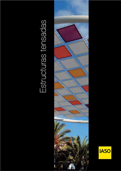 Capa do catálogo em negro com uma imagem vertical de um projeto de arquitetura têxtil
