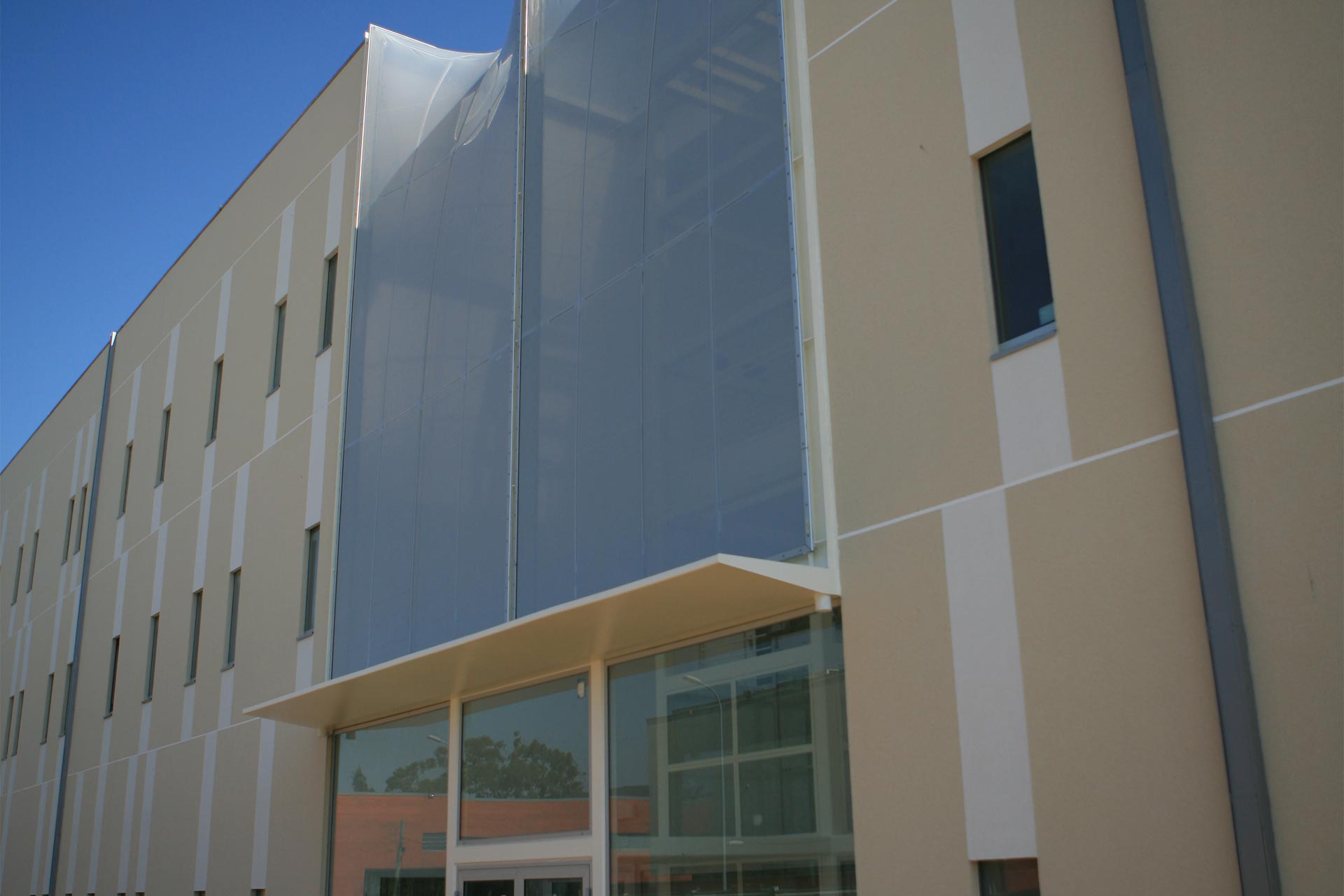 Cubierta y fachada ETFE en Universidad de Aveiro