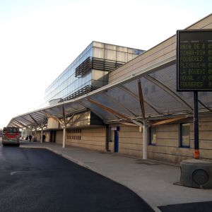 Couverture avec ETFE du chapiteau de la gare routière