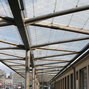 Cubierta ETFE transparente de la estación central de Luxembourg
