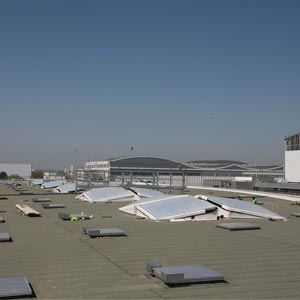 Cubierta ETFE transparente vista des de abajo en fabrica air france