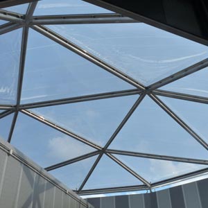 Cubierta en material ETFE transparente de la ITV de astúrias