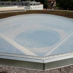 Cubierta ETFE transparente redonda en balneario Las Caldas